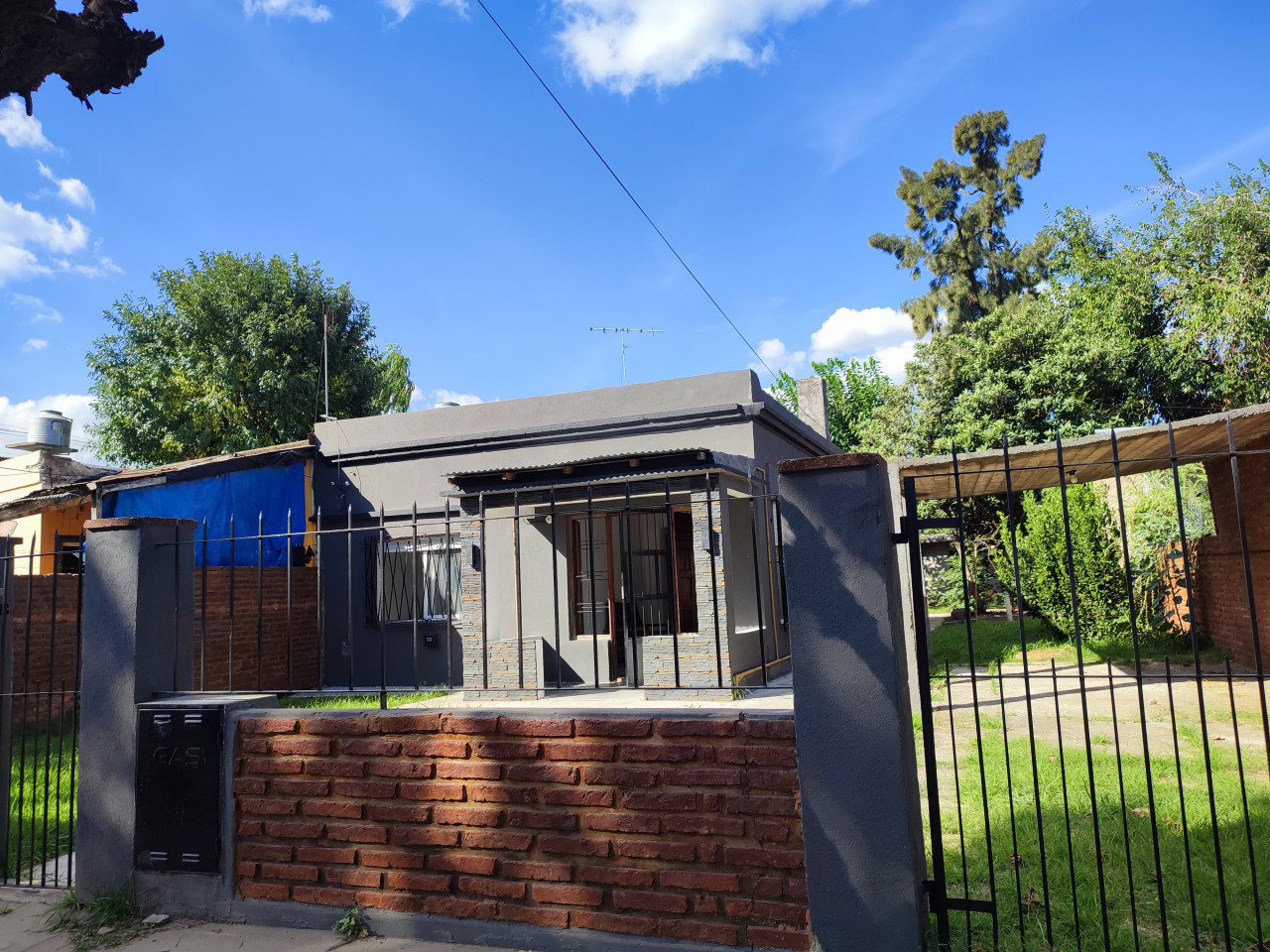 Casa en alquiler ubicada en Julian Martel 4800 a 400 metros de Av Altube
